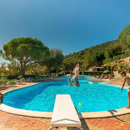 Villino Garden & Pool Hotel Marina dʼMarina dʼAndora Екстериор снимка